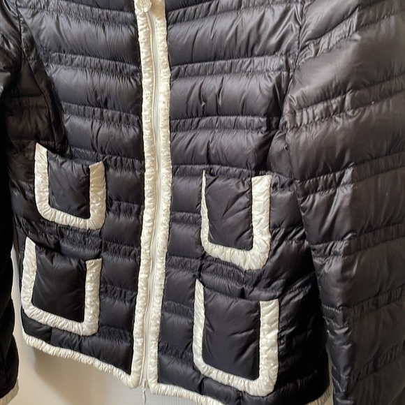 Womens/teen Moncler bomber style jacket. - Picture 2 of 9